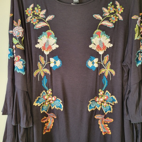 Anna Sui Loves INC International Concepts Embroidered Bell Sleeve Top Size 2XL - Picture 7 of 15